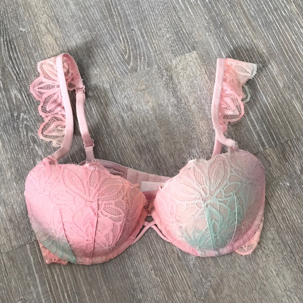 adorable VICTORIAS SECRET PINK bra